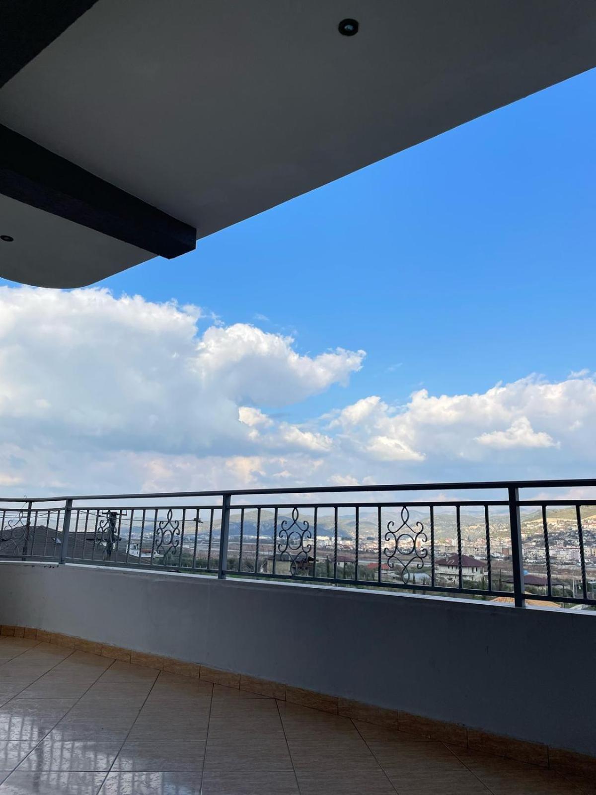 Guest House Ilir Berat Buitenkant foto